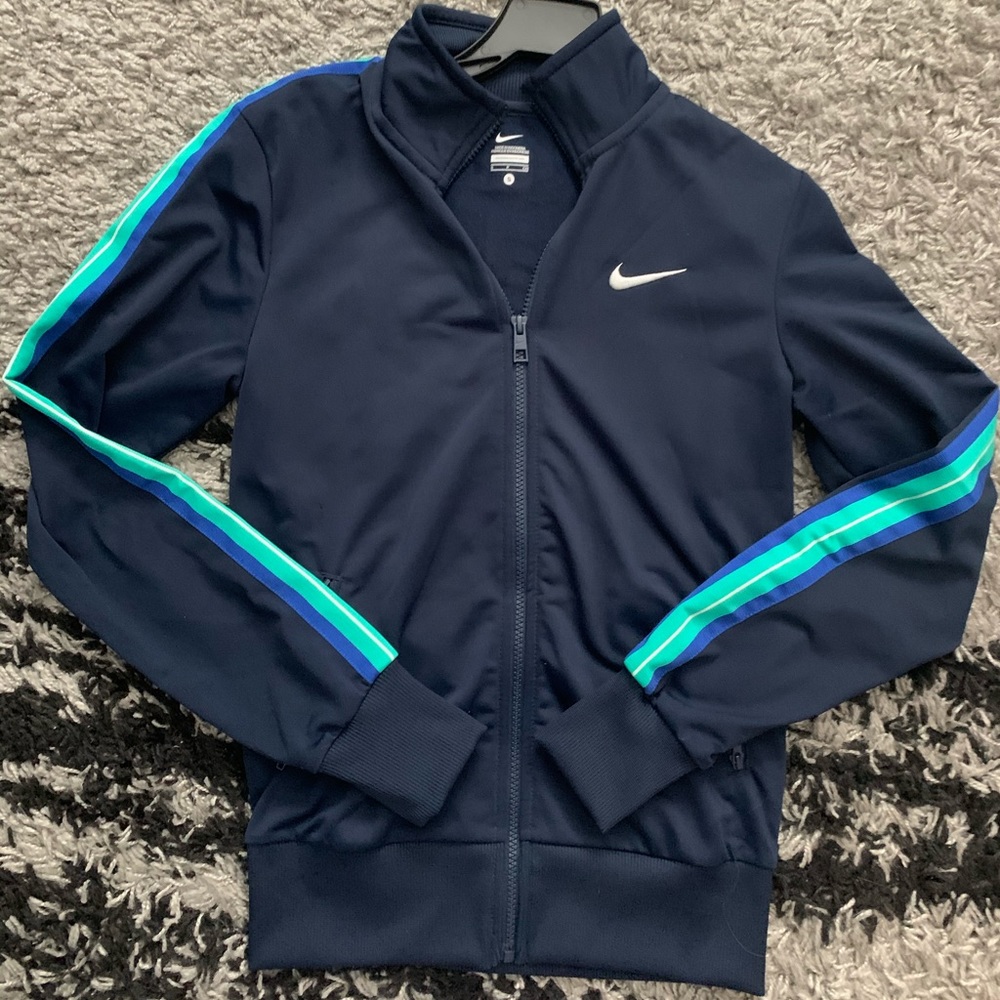 Nike zip up jacket (size small)